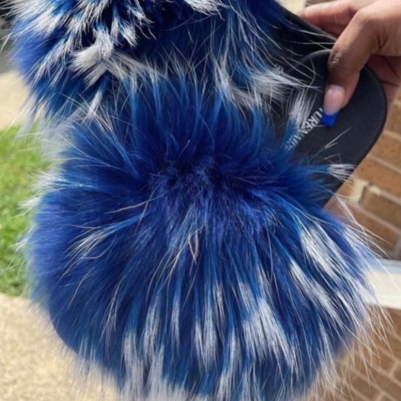Blue Bella Real Fur Custom Slides sizes 7.5,8,8.5,10,10.5, 11 only - Picture 1 of 4